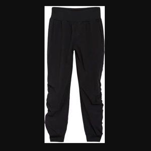 Z by Zella “Toe Tap” lightweight joggers